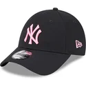 kapa-zaobljena-crna-podesiv-rosa-9forty-neon-new-york-yankees-mlb-new-era