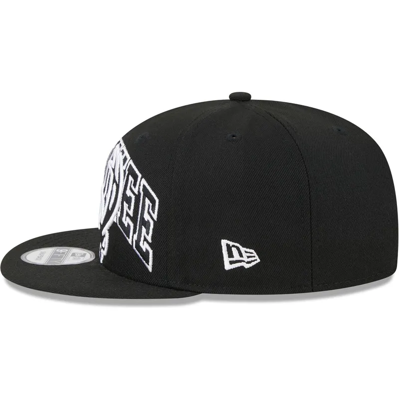 kapa-ravna-crna-snapback-9fifty-tip-off-2023-milwaukee-bucks-nba-new-era