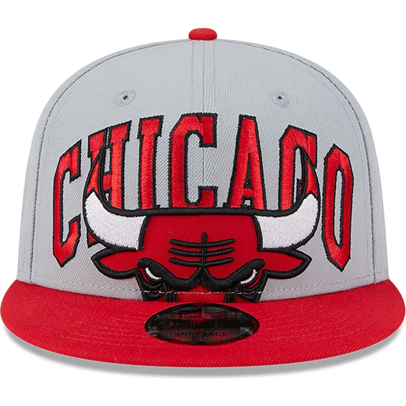 kapa-ravna-siva-snapback-9fifty-tip-off-2023-chicago-bulls-nba-new-era