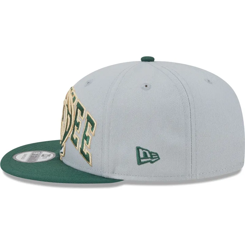 kapa-ravna-siva-snapback-9fifty-tip-off-2023-milwaukee-bucks-nba-new-era