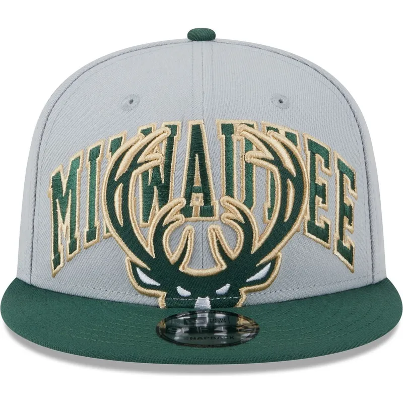 kapa-ravna-siva-snapback-9fifty-tip-off-2023-milwaukee-bucks-nba-new-era