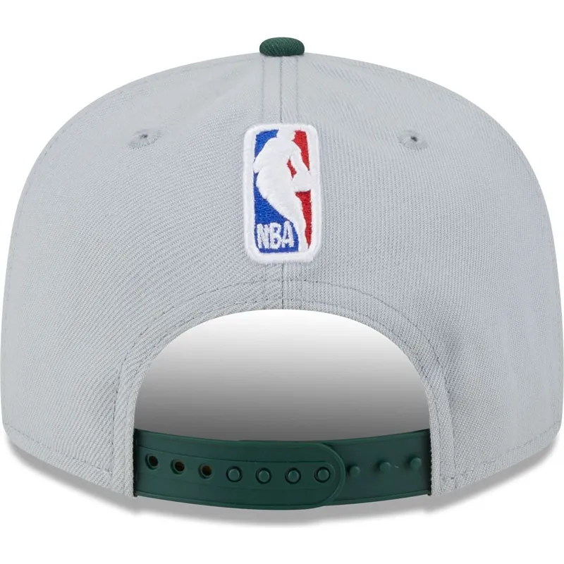 kapa-ravna-siva-snapback-9fifty-tip-off-2023-milwaukee-bucks-nba-new-era