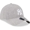 kapa-zaobljena-siva-podesiv-9twenty-herringbone-new-york-yankees-mlb-new-era
