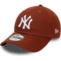 kapa-zaobljena-smeda-podesiv-9forty-league-essential-new-york-yankees-mlb-new-era