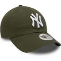 kapa-zaobljena-zelena-podesiv-9twenty-league-essential-new-york-yankees-mlb-new-era