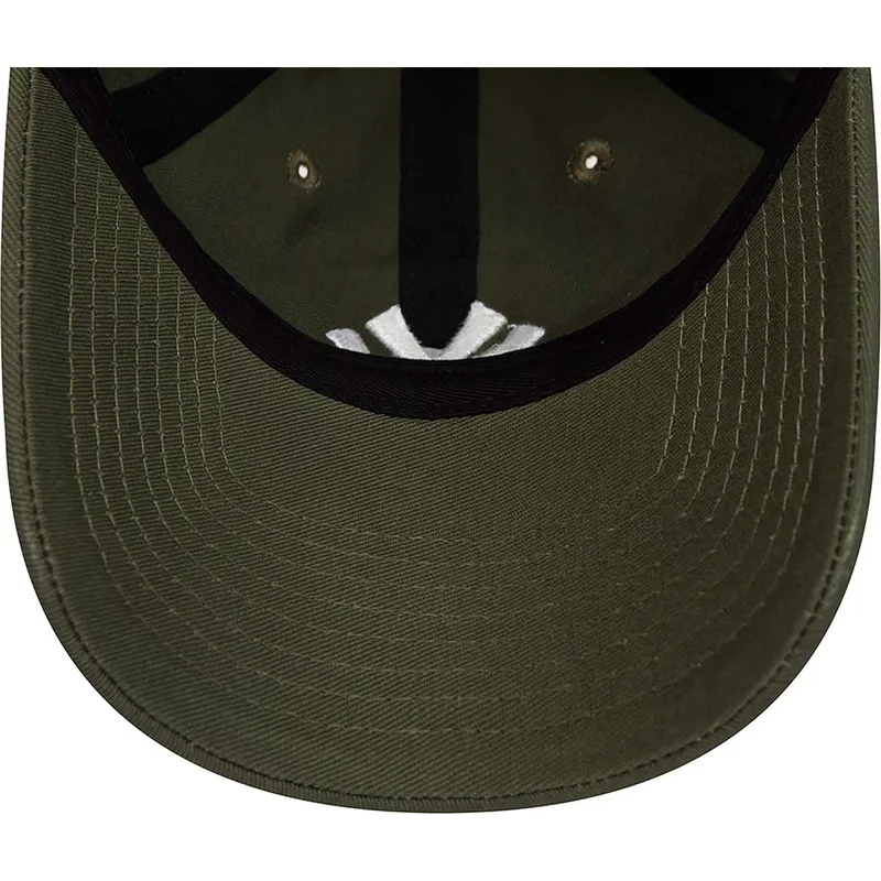 kapa-zaobljena-zelena-podesiv-9twenty-league-essential-new-york-yankees-mlb-new-era