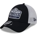 kapa-zaobljena-mornarsko-plava-snapback-9forty-stretch-snap-tab-new-york-yankees-mlb-new-era