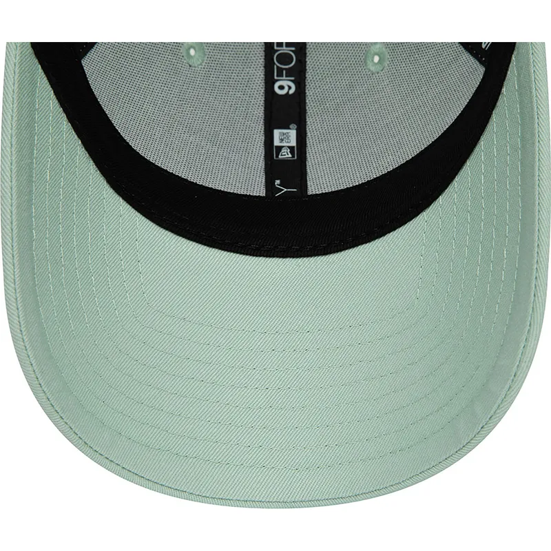 kapa-zaobljena-zelena-snapback-9forty-seasonal-red-bull-racing-formula-1-new-era