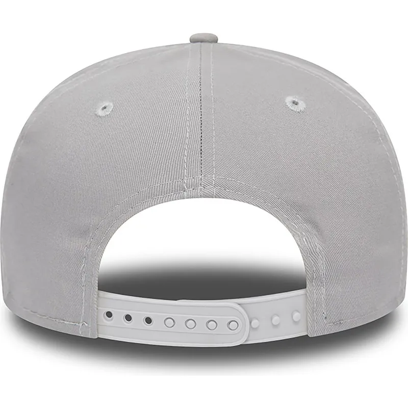 kapa-ravna-siva-snapback-9fifty-outline-new-york-yankees-mlb-new-era kapa-ravna-siva-snapback-9fifty-outline-new-york-yankees-mlb-new-era