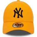 kapa-zaobljena-narancasta-podesiv-9forty-league-essential-new-york-yankees-mlb-new-era