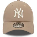 kapa-zaobljena-smeda-podesiv-9forty-league-essential-new-york-yankees-mlb-new-era