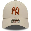 kapa-zaobljena-bez-podesiv-9forty-league-essential-new-york-yankees-mlb-new-era