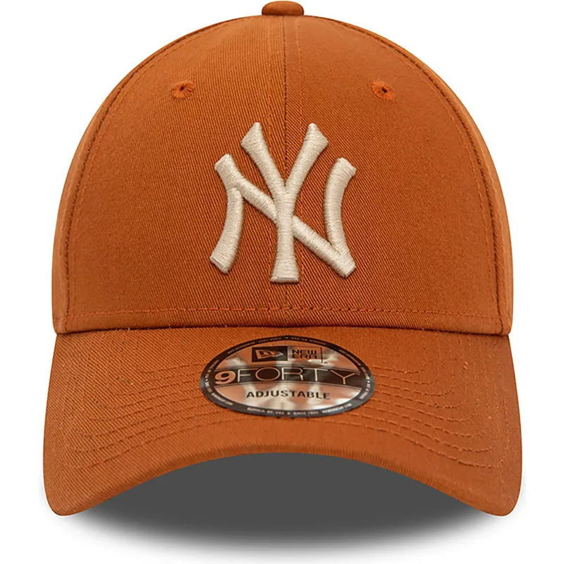 kapa-zaobljena-smeda-podesiv-9forty-league-essential-new-york-yankees-mlb-new-era