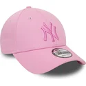 kapa-zaobljena-ruzicasta-podesiv-9forty-league-essential-new-york-yankees-mlb-new-era