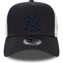 kapa-zaobljena-mornarsko-plava-snapback-a-frame-league-essential-new-york-yankees-mlb-new-era