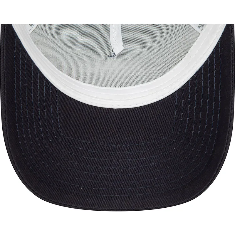 kapa-zaobljena-mornarsko-plava-snapback-a-frame-league-essential-new-york-yankees-mlb-new-era