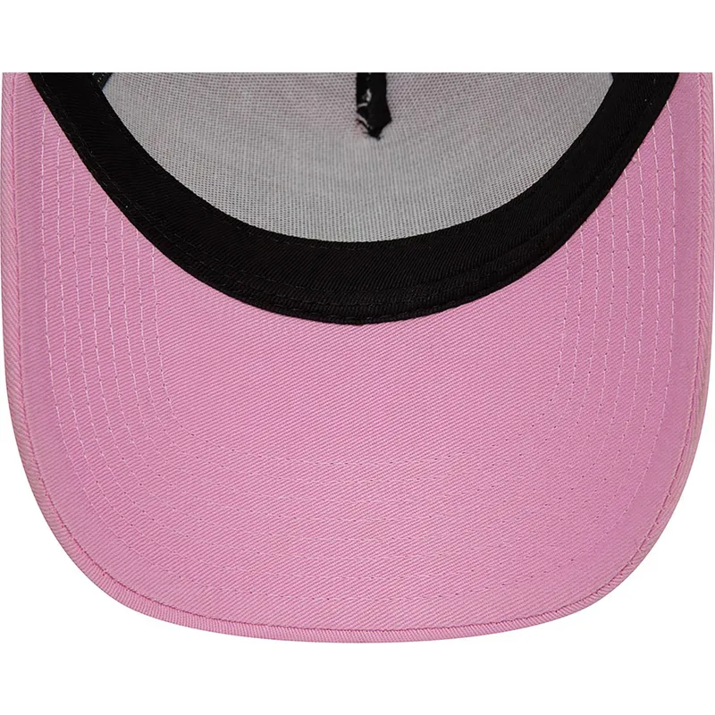 kapa-zaobljena-ruzicasta-snapback-a-frame-league-essential-new-york-yankees-mlb-new-era