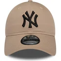 kapa-zaobljena-smeda-podesiv-9twenty-league-essential-new-york-yankees-mlb-new-era