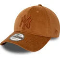 kapa-zaobljena-smeda-podesiv-9forty-cord-new-york-yankees-mlb-new-era