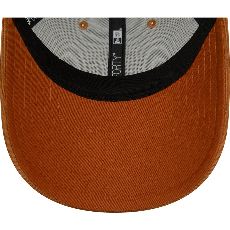 kapa-zaobljena-smeda-podesiv-9forty-cord-new-york-yankees-mlb-new-era