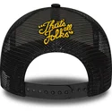 kapa-zaobljena-crna-snapback-a-frame-character-bugs-bunny-y-pato-lucas-looney-tunes-new-era