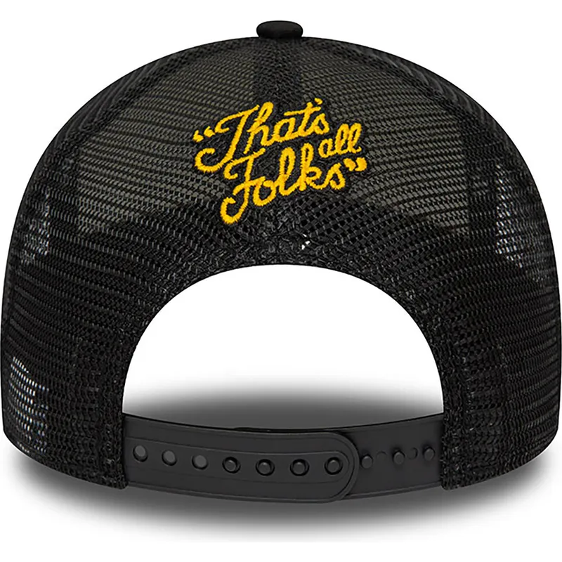 kapa-zaobljena-crna-snapback-a-frame-character-bugs-bunny-y-pato-lucas-looney-tunes-new-era