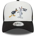 kapa-zaobljena-crna-snapback-a-frame-character-bugs-bunny-y-pato-lucas-looney-tunes-new-era