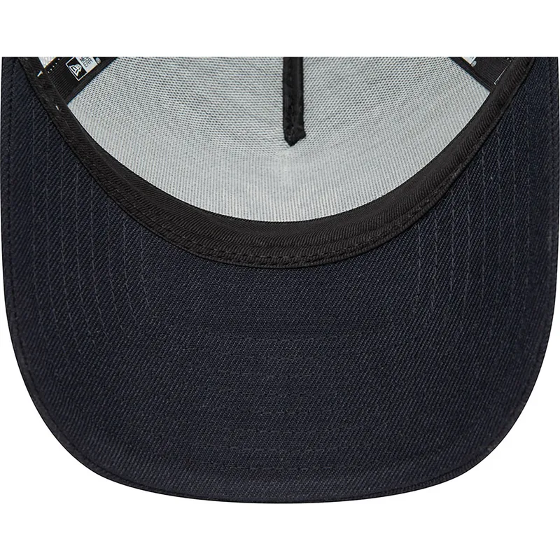 kapa-zaobljena-mornarsko-plava-snapback-a-frame-boucle-new-york-yankees-mlb-new-era
