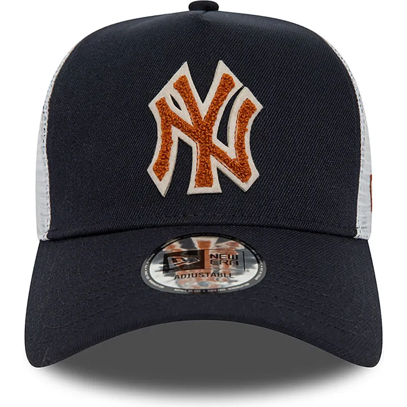 kapa-zaobljena-mornarsko-plava-snapback-a-frame-boucle-new-york-yankees-mlb-new-era