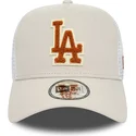 kapa-zaobljena-bez-snapback-a-frame-boucle-los-angeles-dodgers-mlb-new-era