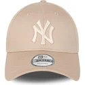 cap-zaobljena-beige-adjustable-strap-9forty-league-essential-new-york-yankees-mlb-new-era