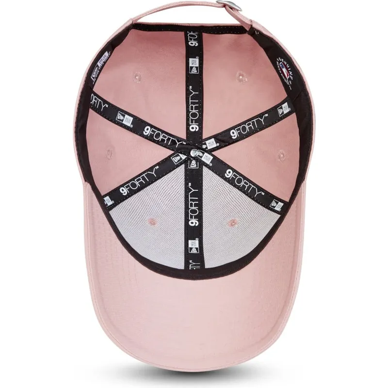 cap-zaobljena-pink-adjustable-strap-claro-9forty-league-essential-new-york-yankees-mlb-new-era cap-zaobljena-pink-adjustable-strap-claro-9forty-league-essential-new-york-yankees-mlb-new-era