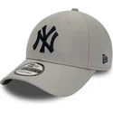 kapa-zaobljena-siva-podesiv-9forty-diamond-era-essential-new-york-yankees-mlb-new-era