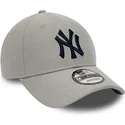 kapa-zaobljena-siva-podesiv-9forty-diamond-era-essential-new-york-yankees-mlb-new-era