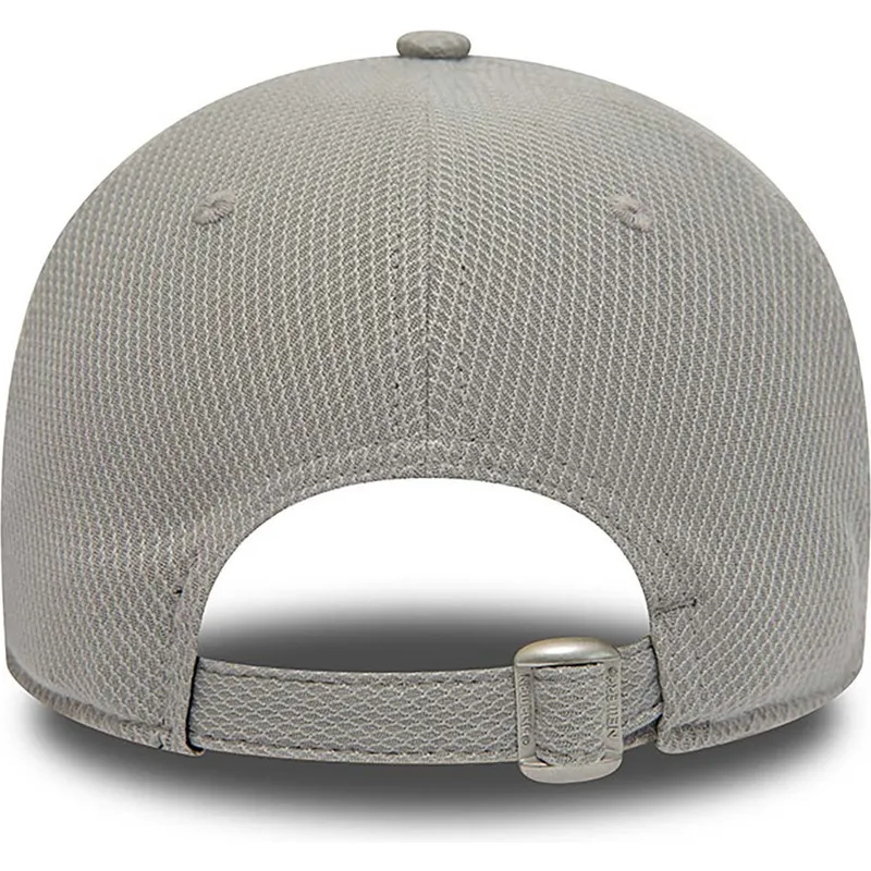 kapa-zaobljena-siva-podesiv-9forty-diamond-era-essential-new-york-yankees-mlb-new-era