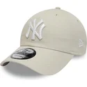 kapa-zaobljena-bez-podesiv-9twenty-league-essential-new-york-yankees-mlb-new-era