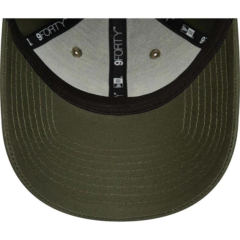 kape-zaobljena-zelena-podesiva-traka-9forty-league-essential-new-york-yankees-mlb-new-era