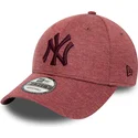 kapa-zaobljena-crvena-podesiv-9forty-jersey-essential-new-york-yankees-mlb-new-era
