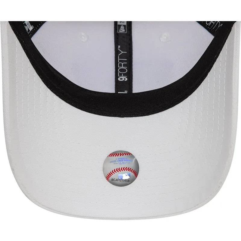 cap-zaobljena-white-adjustable-strap-9forty-league-essential-los-angeles-dodgers-mlb-new-era