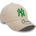 kapa-zaobljena-bez-podesiv-9forty-league-essential-new-york-yankees-mlb-new-era