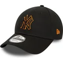 kapa-zaobljena-crna-podesiv-9forty-team-outline-new-york-yankees-mlb-new-era