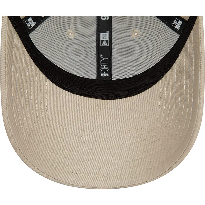 cap-zaobljena-beige-adjustable-strap-9forty-seasonal-infill-new-york-yankees-mlb-new-era