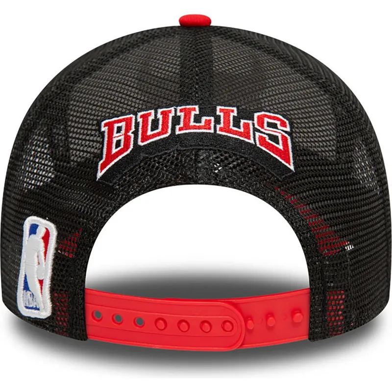 kapa-zaobljena-visebojno-snapback-a-frame-chicago-bulls-nba-new-era