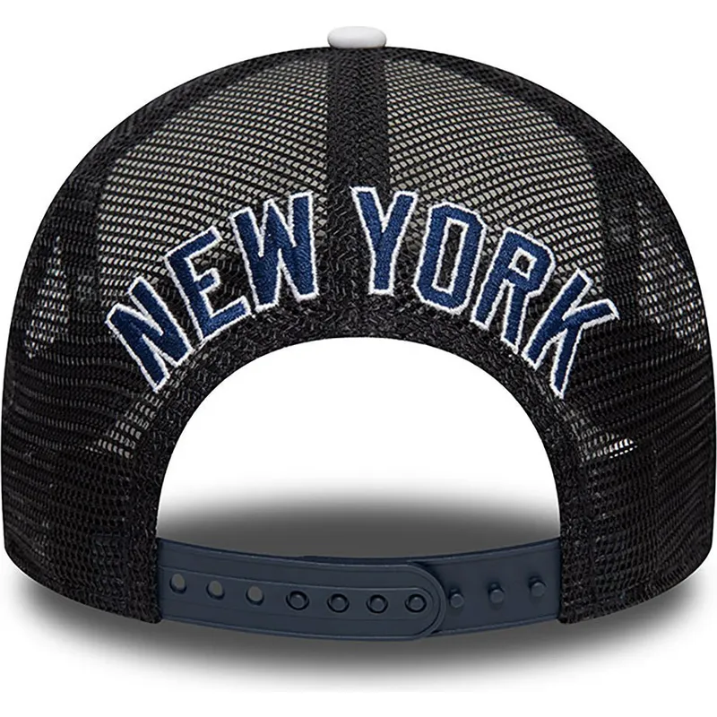 kapa-zaobljena-siva-snapback-a-frame-new-york-yankees-mlb-new-era