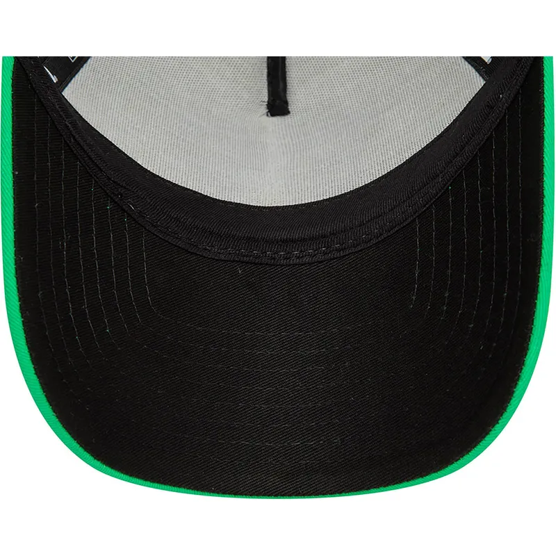 kapa-zaobljena-visebojno-snapback-a-frame-character-rick-y-morty-new-era