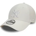kapa-zaobljena-bijela-podesiv-9forty-linen-new-york-yankees-mlb-new-era