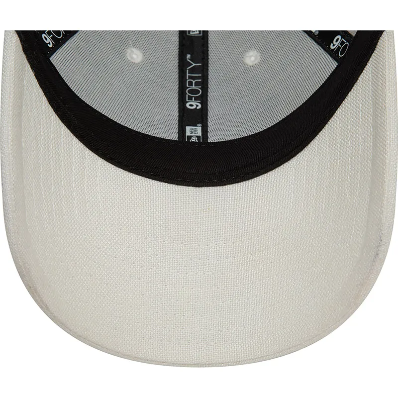 kapa-zaobljena-bijela-podesiv-9forty-linen-new-york-yankees-mlb-new-era