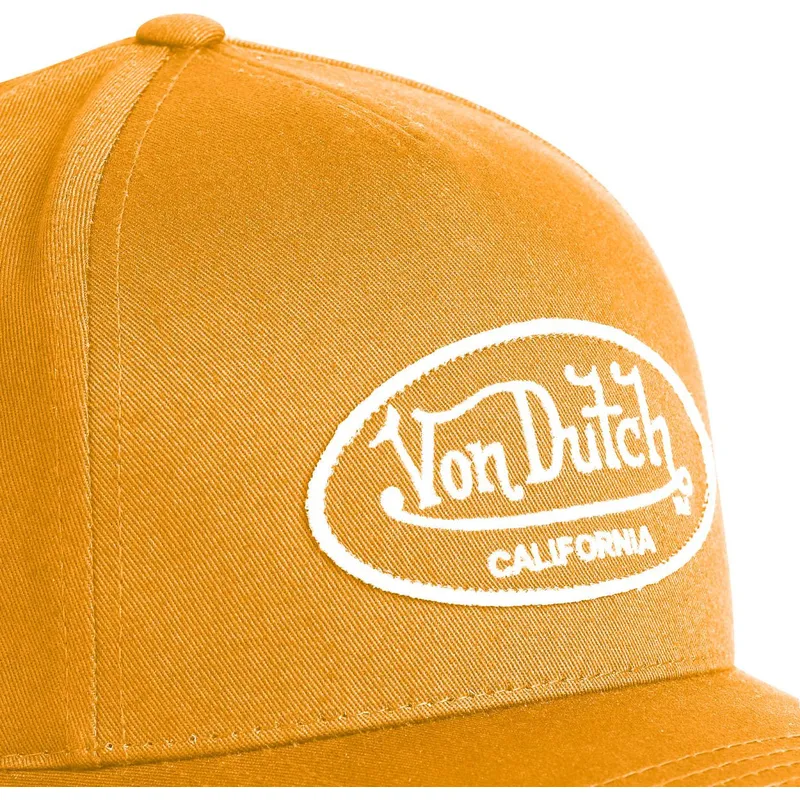 cap-zaobljena-brown-adjustable-strap-von-dutch