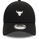 kapa-zaobljena-crna-podesiv-9forty-metallic-pin-chicago-bulls-nba-new-era