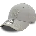 kapa-zaobljena-siva-podesiv-9forty-flame-new-york-yankees-mlb-new-era